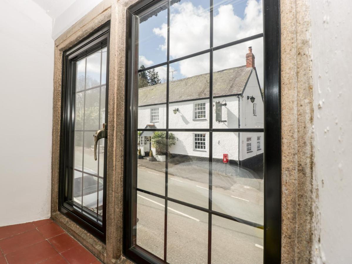 Red Roof Villa Honiton Exterior photo